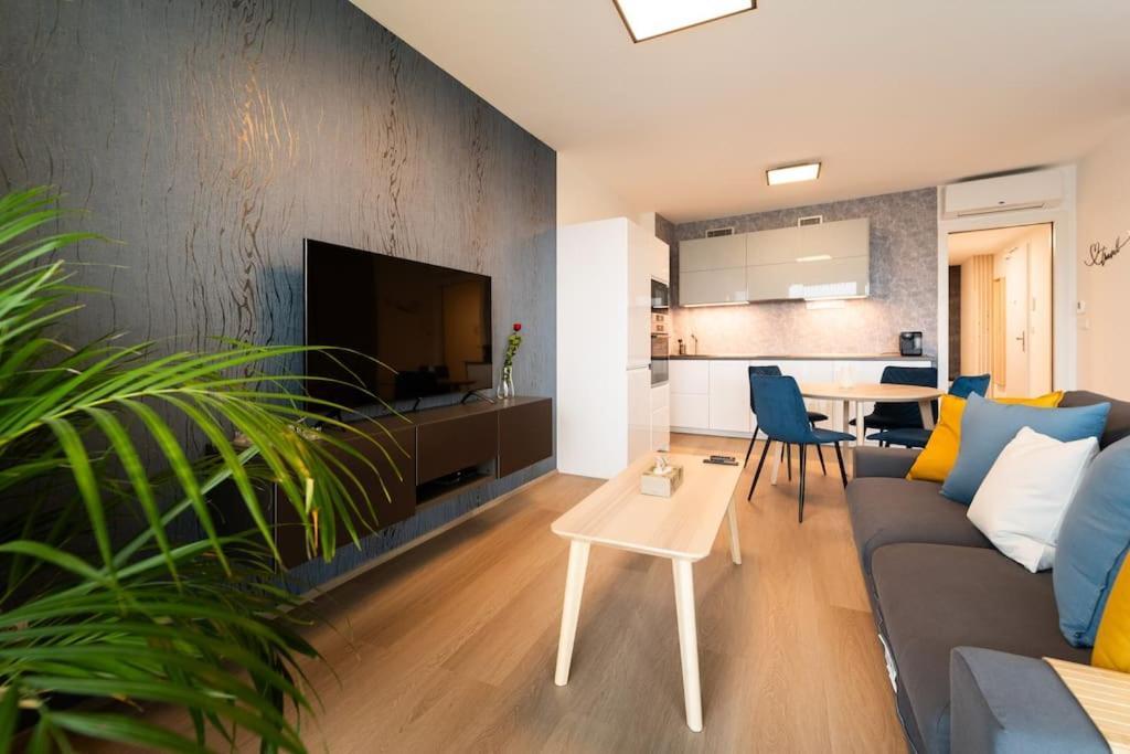 Insady - Studio In Brno-Center Esterno foto